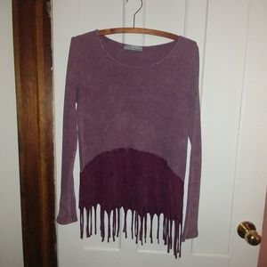 Chatoyant. Burgundy waffle knit Fringe long sleeve